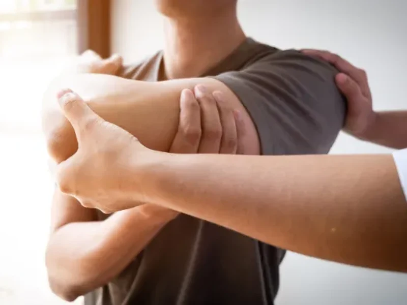 Rotator cuff tear treatment